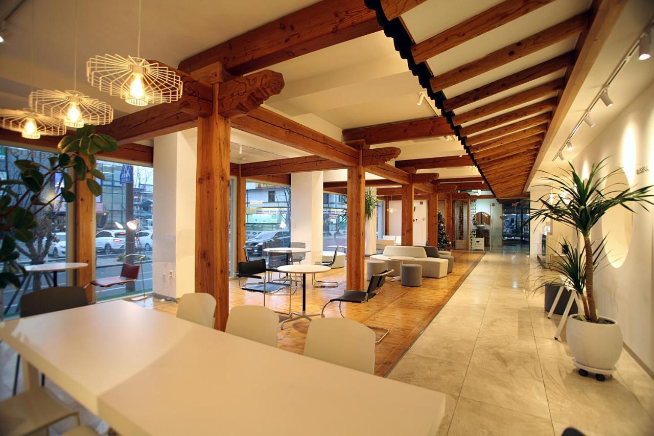 Jeonju Hanok Taejogung Hotel Экстерьер фото