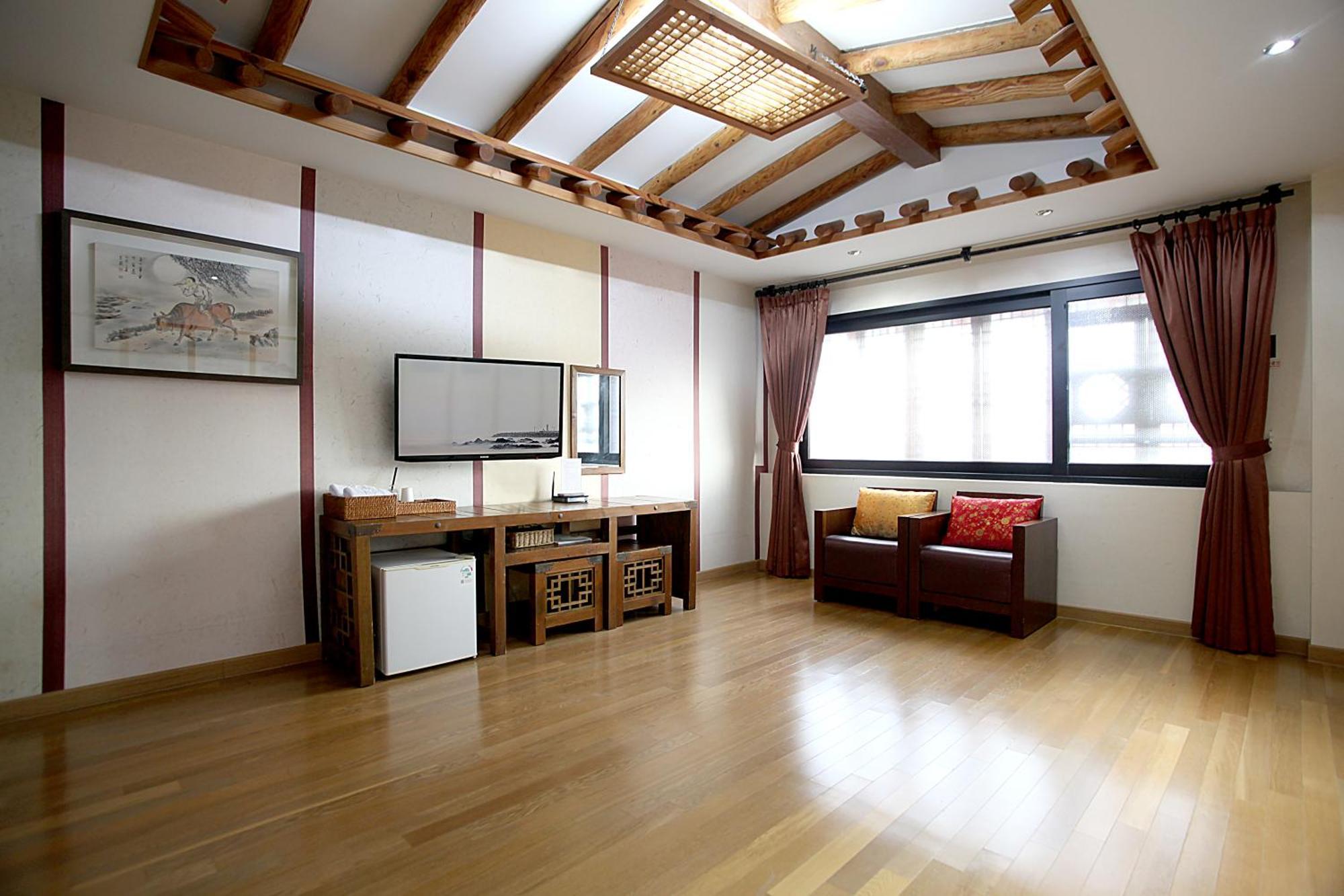 Jeonju Hanok Taejogung Hotel Номер фото